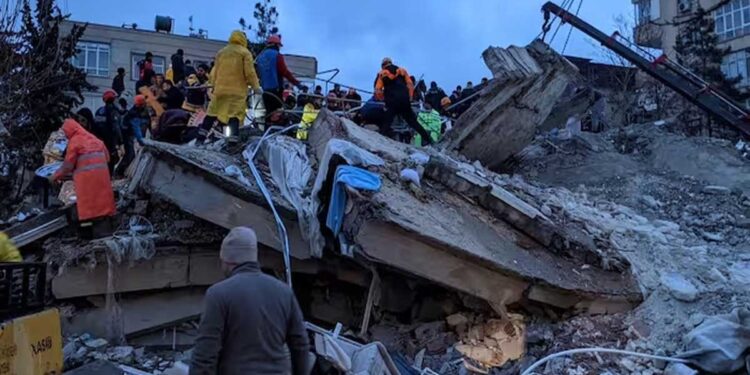 Photo of तुर्की में विनाशकारी भूकंप के बाद चोरी के आरोप में 48 लोगों को गिरफ्तार किया गया…
