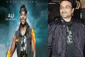 Photo of भाई उदय चोपड़ा के करियर पर बात करते दिखते आदित्य चोपड़ा…