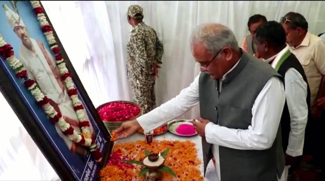 Photo of भूपेश पूर्व सांसद स्व.सोहन पोटाई के दशगात्र कार्यक्रम में हुए शामिल