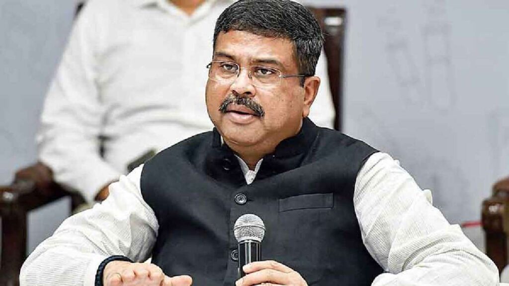 Photo of जानिए केंद्रीय शिक्षा मंत्री धर्मेंद्र प्रधान ने की क्या बड़ी घोषणा…