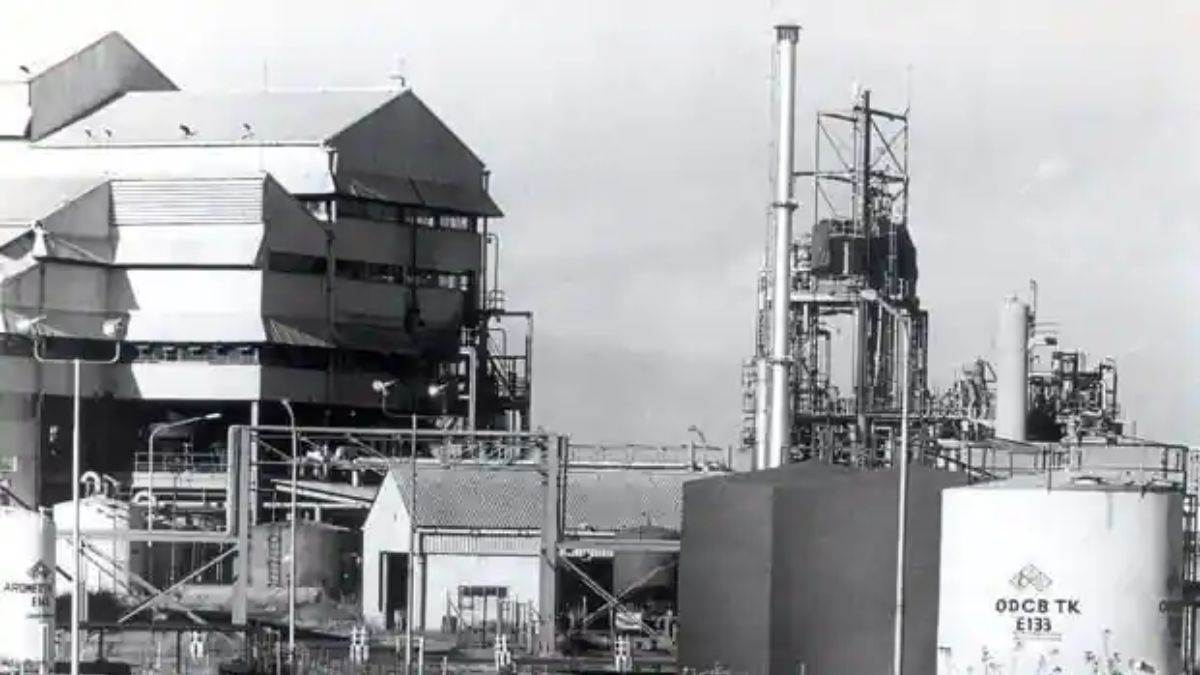 Photo of भोपाल गैस त्रासदी के पीडि़तों को 7400 करोड़ का अतिरिक्त मुआवजा मिलेगा या नहीं पर आज सुप्रीम कोर्ट  सुनाएगा फैसला