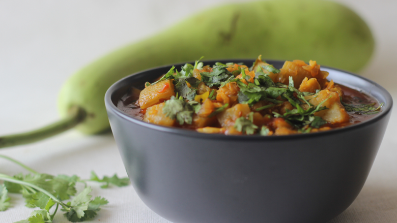 Photo of अगर आप भी नवरात्रि के व्रत में आलू खाकर हो गए है तो  खाए लौकी की सब्जी, जानें रेसिपी