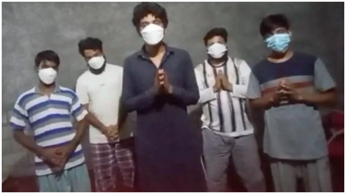 Photo of 403 दिनों बाद भारत लौटे ईरान के जेल में कैद पांच भारतीय नाविक…