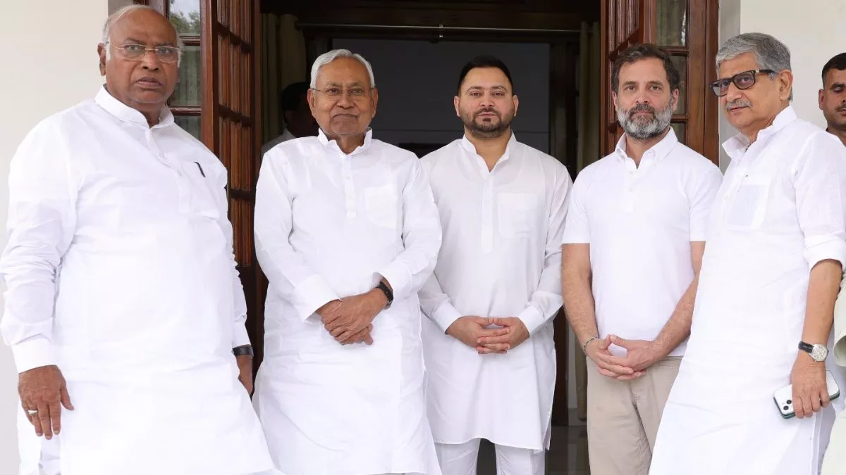 Photo of नीतीश कुमार ने कांग्रेस अध्यक्ष मल्लिकार्जुन खरगे से की मुलाकात…