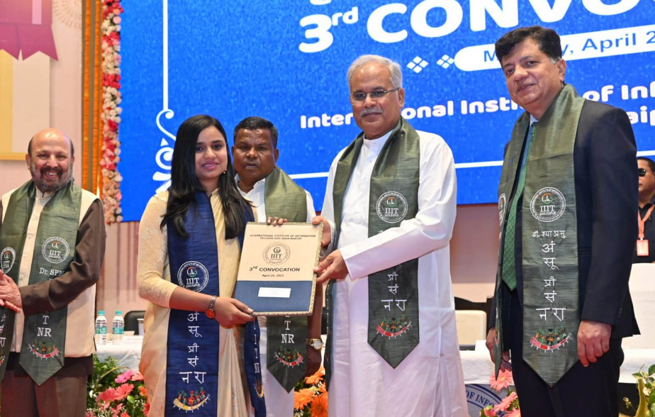 Photo of भूपेश का विद्यार्थियों का ज्ञान और कौशल का उपयोग देश के निर्माण में करने का आह्वान