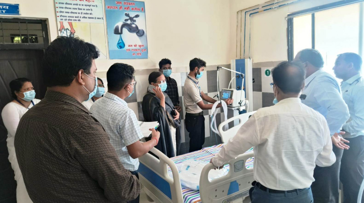 Photo of कोविड-19 से निपटने की तैयारियों को परखने अस्पतालों में की गई मॉकड्रिल