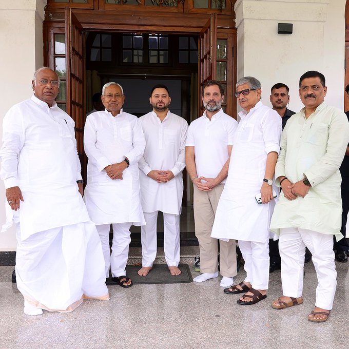 Photo of कांग्रेस सहित तीन विपक्षी दलों के नेताओं ने 2024 चुनावों में दिए एकता के संकेत