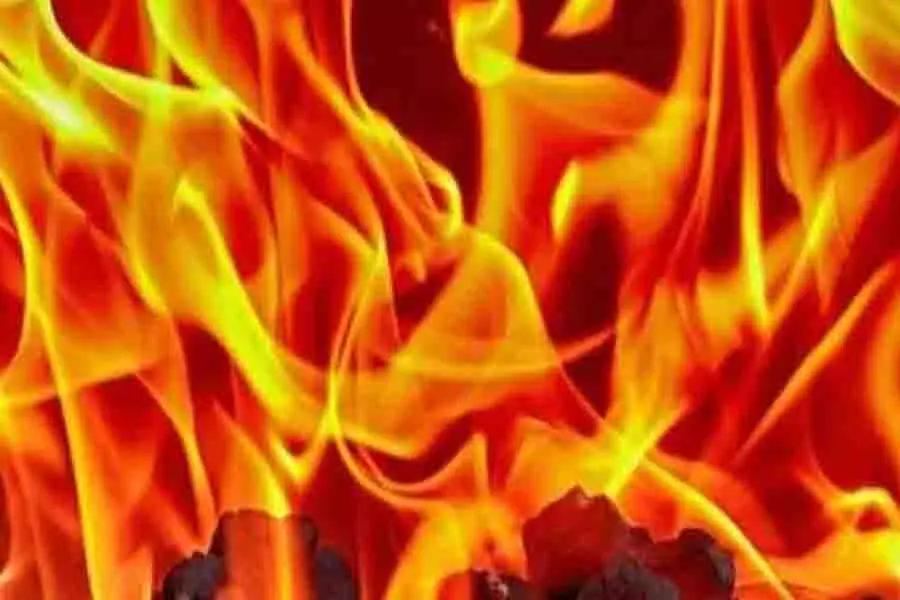 Photo of गुवाहाटी मेडिकल कॉलेज और अस्पताल में लगी भीषण आग, पढ़े पूरी खबर