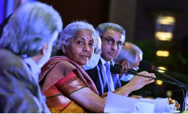 Photo of भारत के मुसलमानों की स्थिति अल्पसंख्यकों का रोना रोने वाले पाक से कई गुणा बेहतर है- निर्मला सीतारमण