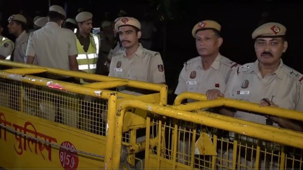 Photo of प्रदर्शन कर रहे खिलाड़ियों ने पुलिस पर लगाया उन पर हमला करने व अभद्र भाषा का इस्तेमाल करने का आरोप