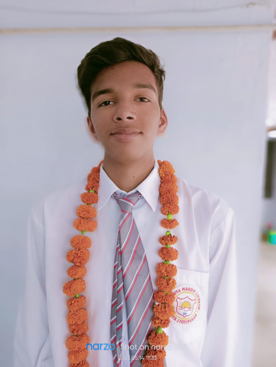 Photo of CBSE के नतीजे घोषित, अदिति शर्मा बनी विद्यालय टॉपर