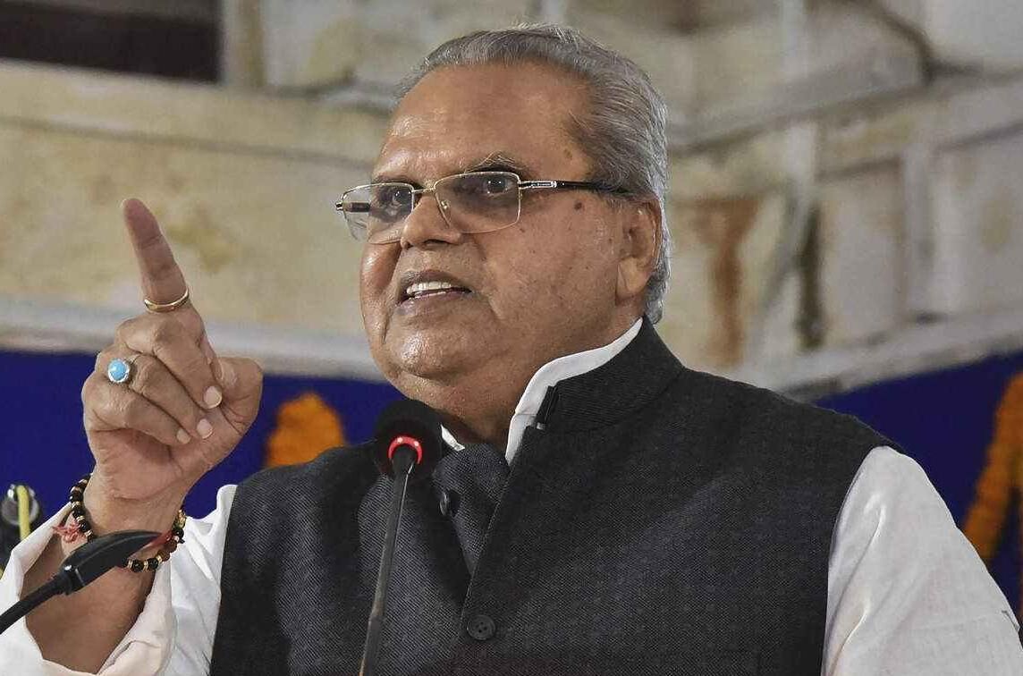 Photo of सीबीआई ने पूर्व राज्यपाल सत्यपाल मलिक के सहयोगी के ठिकानों पर मारा छापा…