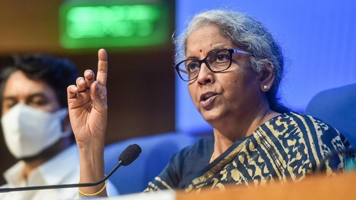 Photo of केंद्रीय वित्त मंत्री निर्मला सीतारमण ने वोट डालने के बाद कहा…