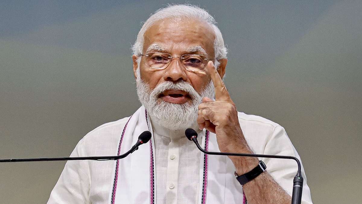 Photo of प्रधानमंत्री नरेंद्र मोदी अपनी छह दिवसीय विदेश यात्रा के लिए हुए रवाना…