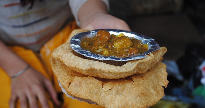 Photo of आइए बिना देर किए जान लेते हैं कैसे बनाई जाती है बनारसी कचौड़ी..