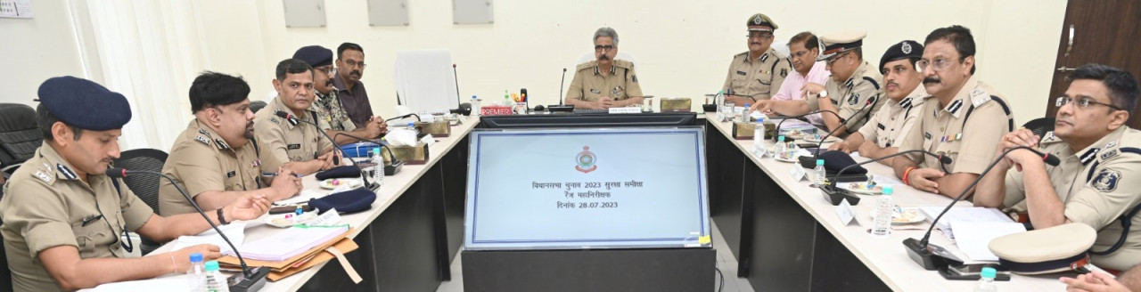 Photo of डीजीपी ने अपराध, अवैध शराब, ड्रग्स पर प्रभावी कार्यवाही के दिये निर्देश