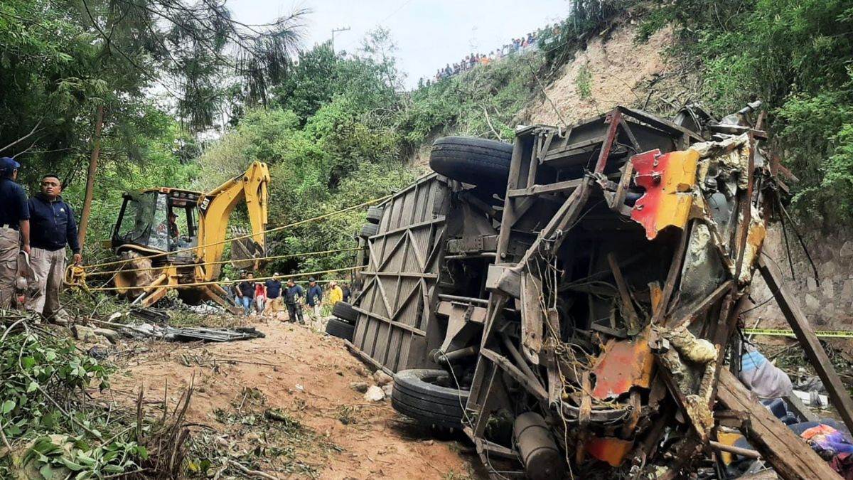 Photo of मेक्सिको बस दुर्घटना जार्जिया में भारतवंशी की मौत समेत कई घटनाक्रमों को सुर्खियों में जगह मिली..