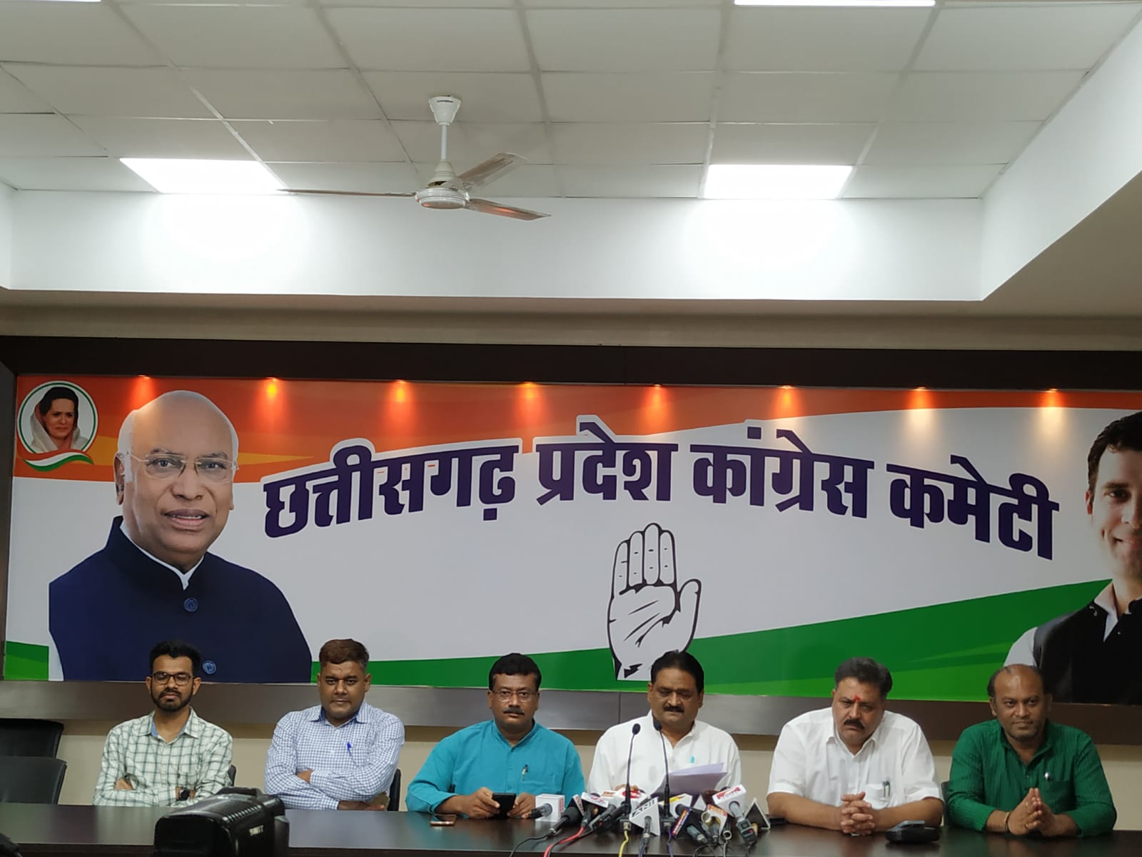 Photo of छत्तीसगढ़ के दौरे पर आ रहे मोदी से कांग्रेस ने पूछे 21 सवाल