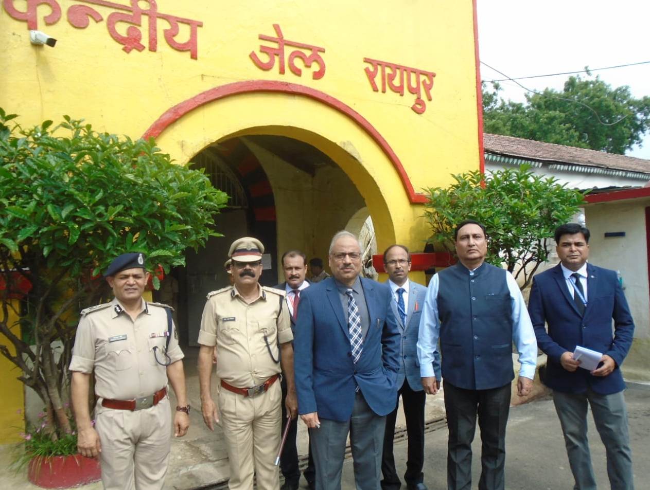 Photo of मुख्य न्यायाधीश ने सेंट्रल जेल का किया औचक निरीक्षण