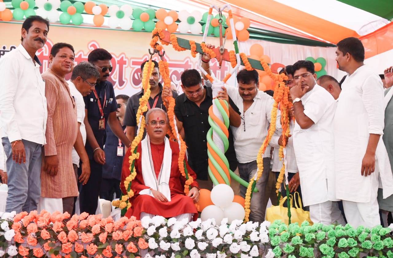 Photo of भूपेश ने जन्मदिन पर क्षेत्रवासियों को दी 55 करोड़ के विकास कार्यों की सौगात