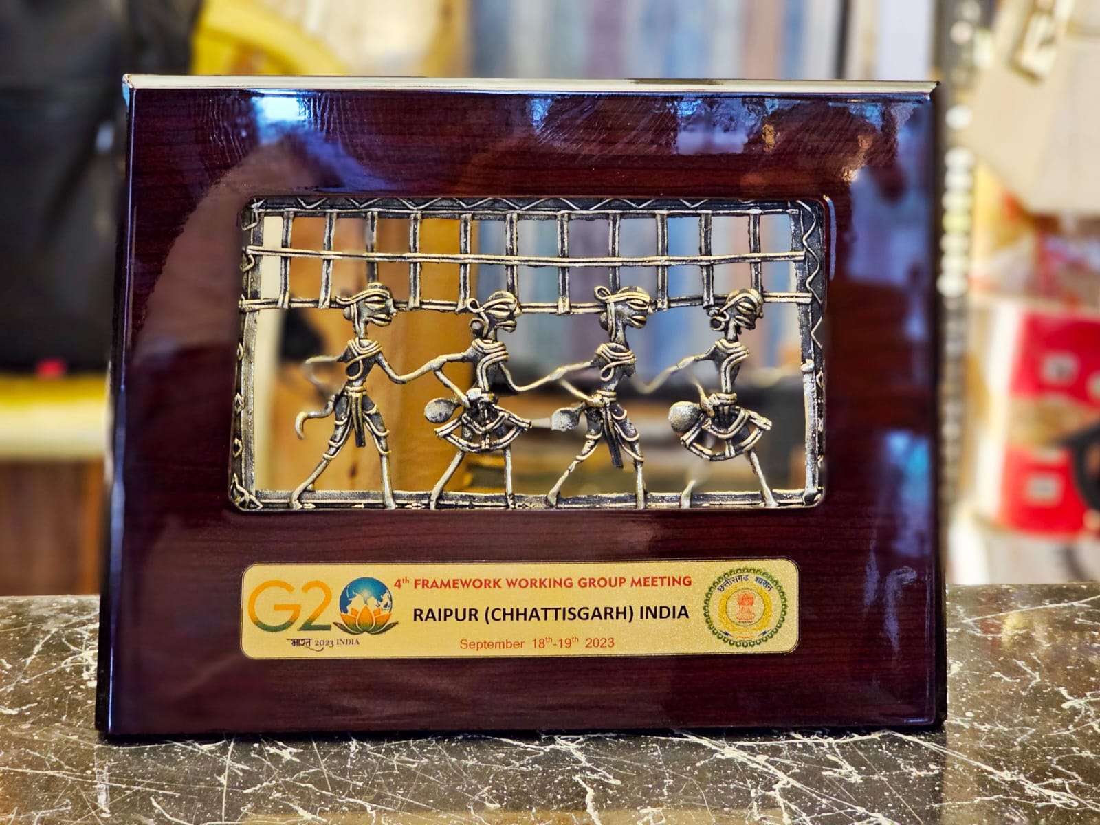 Photo of जी- 20 के डेलीगेट्स को उपहार में दी जाएगी बस्तर आर्ट की चिन्हारी