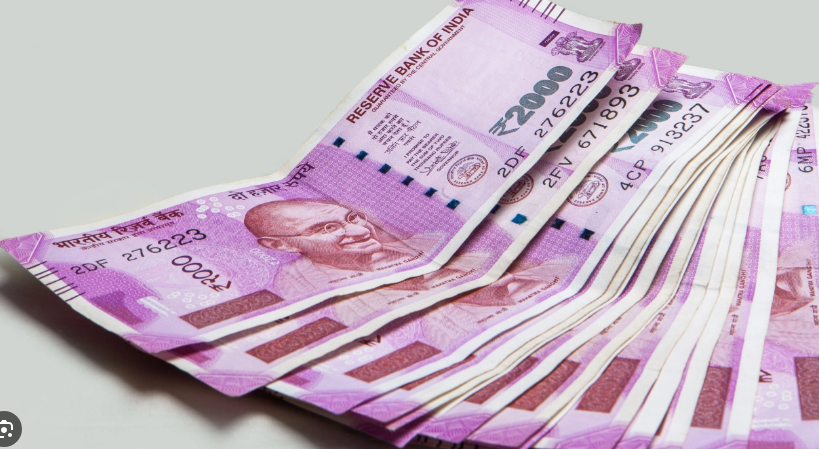 Photo of रिजर्व बैंक ने बढायी तारीख  2000 के नोट को बदलने की