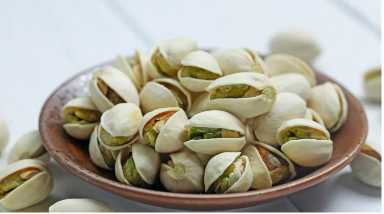 Photo of सर्दियों में पिस्ता खाने के फायदे, जानिये कौन-कौन से