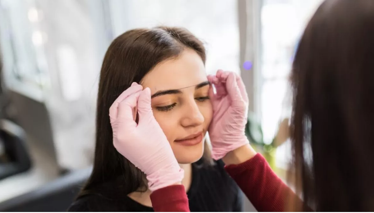 Photo of घनी आइब्रो पाने के लिए करे घरेलू उपाय ,जानिये कौन-कौन से