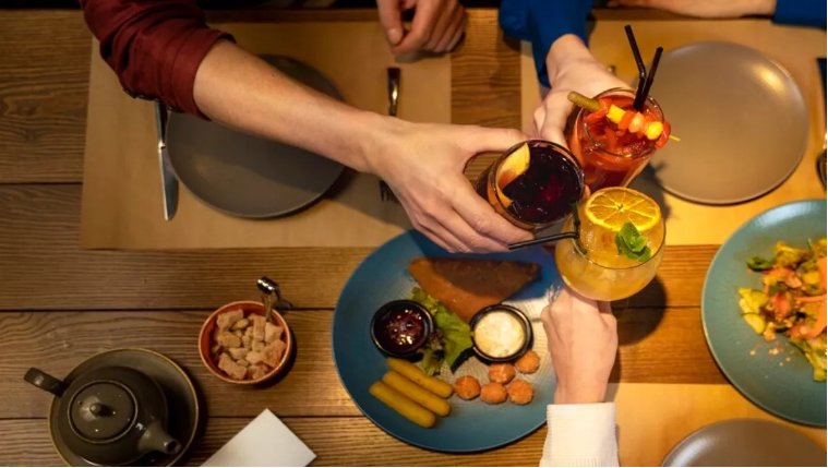 Photo of हेल्थ टिप्स : रात में देर से खाना खाने के गंभीर नुकसान जानिये?