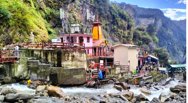 Photo of चारधाम यात्रा 2023: 15 नवंबर बुधवार के दिन बंद होंगे विश्व प्रसिद्ध यमुनोत्री धाम के कपाट