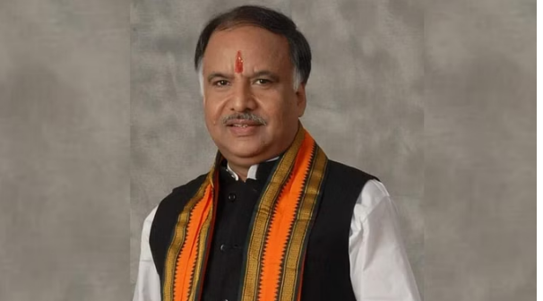 Photo of UP सरकार के पूर्व मंत्री आशुतोष टंडन का निधन, पढ़े पूरी ख़बर