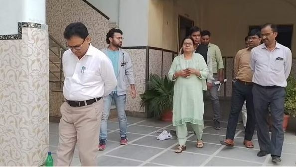 Photo of आजम खां के स्कूल पर आज लग सकता है ताला, पढिये पूरी ख़बर