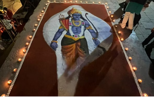 Photo of दीयों से जगमगाया काशीपुराधिपति का आंगन, पढ़े पूरी ख़बर