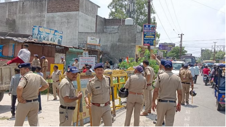 Photo of देहरादून : बदमाशों ने बकरी लेने दून आए एक उत्तरकाशी के व्यक्ति को लूटा