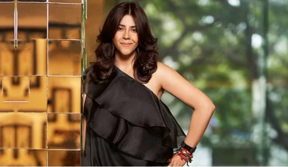 Photo of एकता कपूर ने जीता एमी अवॉर्ड, पुरस्कार से सम्मानित होने के बाद हुईं भावुक