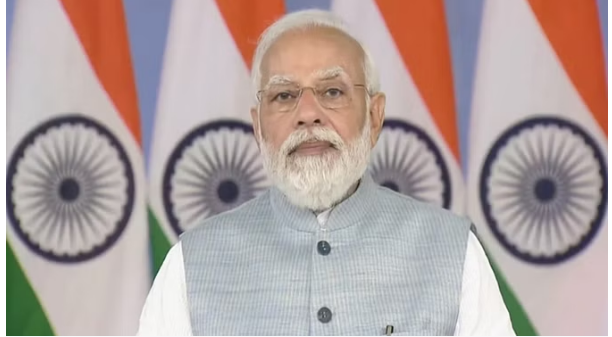 Photo of मथुरा:  ब्रज में आज पीएम मोदी, श्रीकृष्ण जन्मभूमि में दर्शन-पूजन को भी जाएंगे पीएम