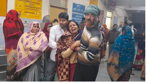 Photo of कानपुर देहात में दर्दनाक हादसा, बेकाबू होकर पेड़ से टकराई कार, पढ़े पूरा मामला