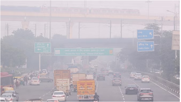Photo of दिल्ली वायु प्रदूषण: जहरीली हवा में सांस लेने को मजबूर दिल्लीवासी