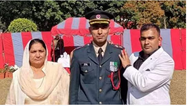 Photo of लांस नायक पिता की शहादत के 23 साल बाद विनोद सेना में लेफ्टिनेंट बने