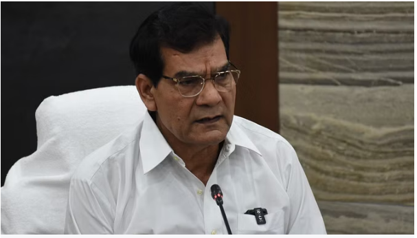 Photo of ऊर्जा मंत्री एके शर्मा ने लॉन्च किया कंज्यूमर एप. पढ़िये पूरी ख़बर