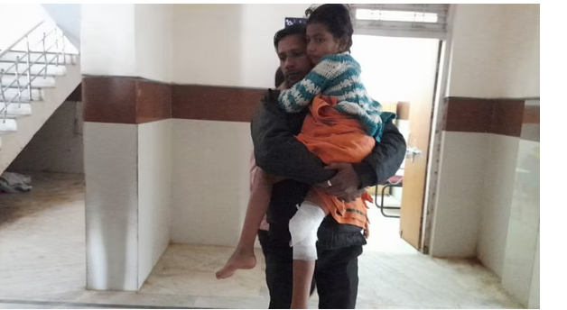 Photo of मध्य प्रदेश: आवारा कुत्तों के आतंक का शिकार हुए मासूम…