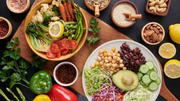 Photo of जाने ‘दमघोटू हवा’ के बीच रहना है सुरक्षित तो किन सुपरफूड्स को शामिल करे!