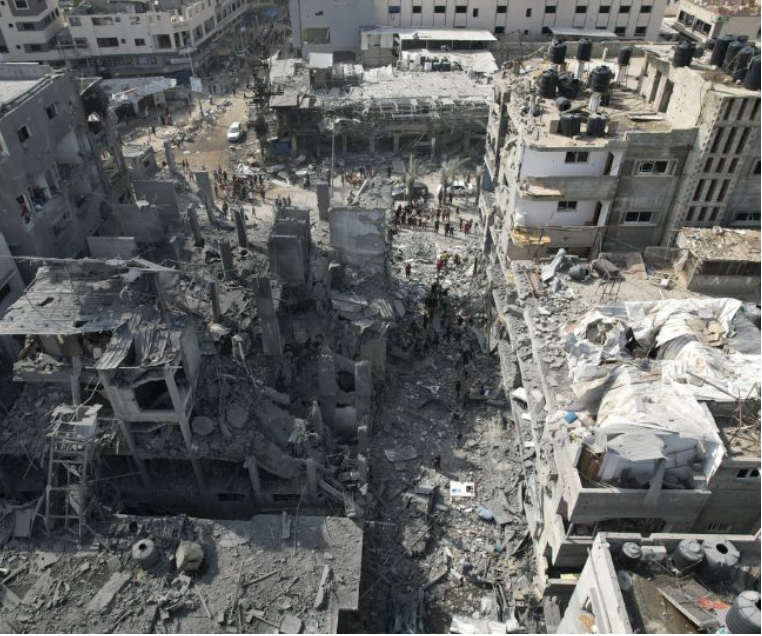 Photo of गाजा में धराशायी इमारतों के नीचे दबे शव,जाने पूरा मामला