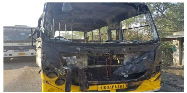 Photo of स्कूल बस में लगी भीषण आग