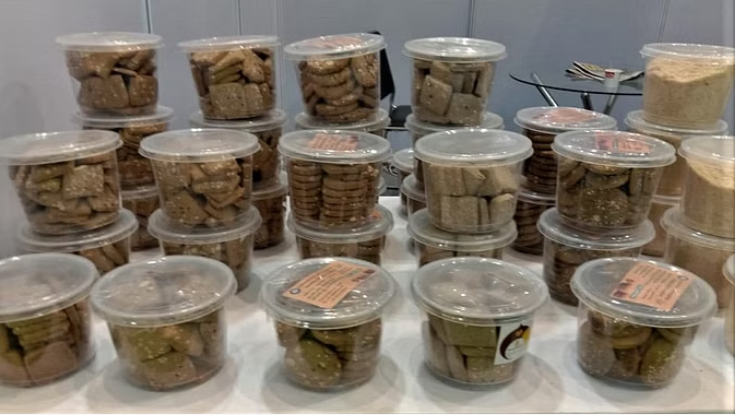 Photo of स्वाद में जंक फूड को फेल कर रहे मोटे अनाज से बने उत्पाद, पढ़िये पूरी ख़बर