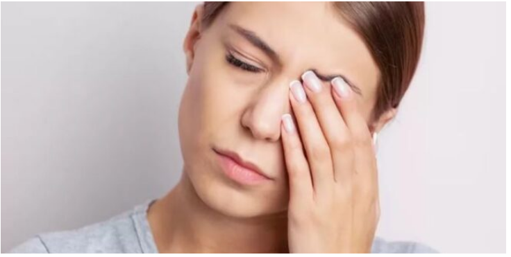 Photo of सर्द हवाओं से आपकी आंखों की नमी को बचाने के उपाय