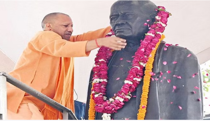 Photo of सीएम योगी ने सरदार वल्लभ भाई पटेल की पुण्यतिथि पर अर्पित की श्रद्धांजलि