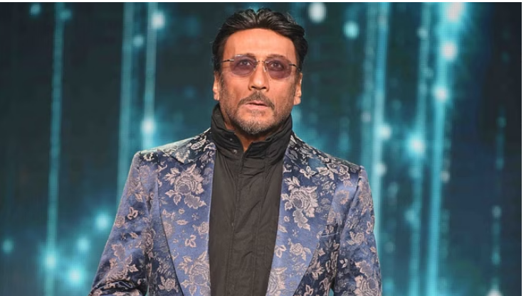 Photo of हीरो के 40 साल पूरे होने का जैकी श्रॉफ ने खास अंदाज में मनाया जश्न…