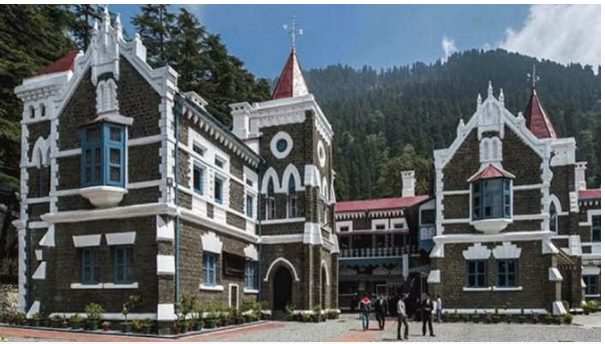 Photo of नैनीताल की पार्किंग समस्या का समाधान लेकर हाईकोर्ट में पेश हुए एसएसपी