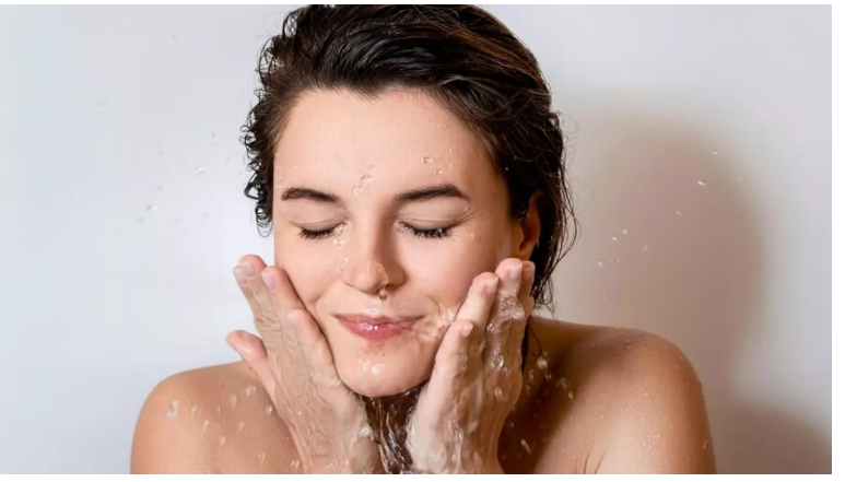 Photo of चेहरे पर निखार लाने के लिए करें इन नेचुरल चीज़ों का इस्तेमाल